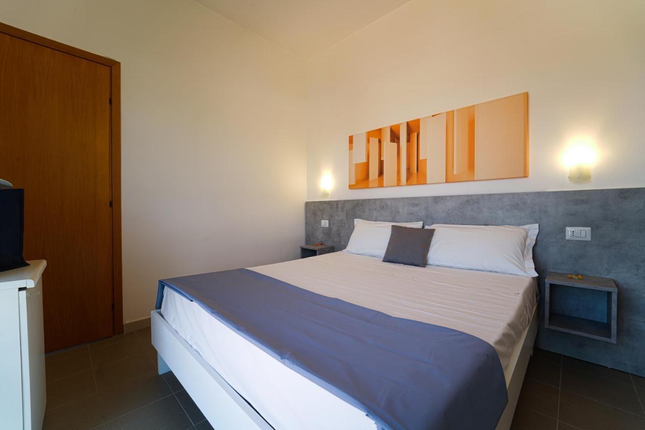 Hotel Rivabella Davoli Extérieur photo