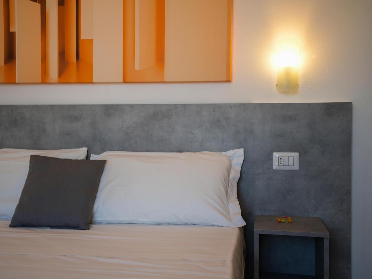 Hotel Rivabella Davoli Extérieur photo