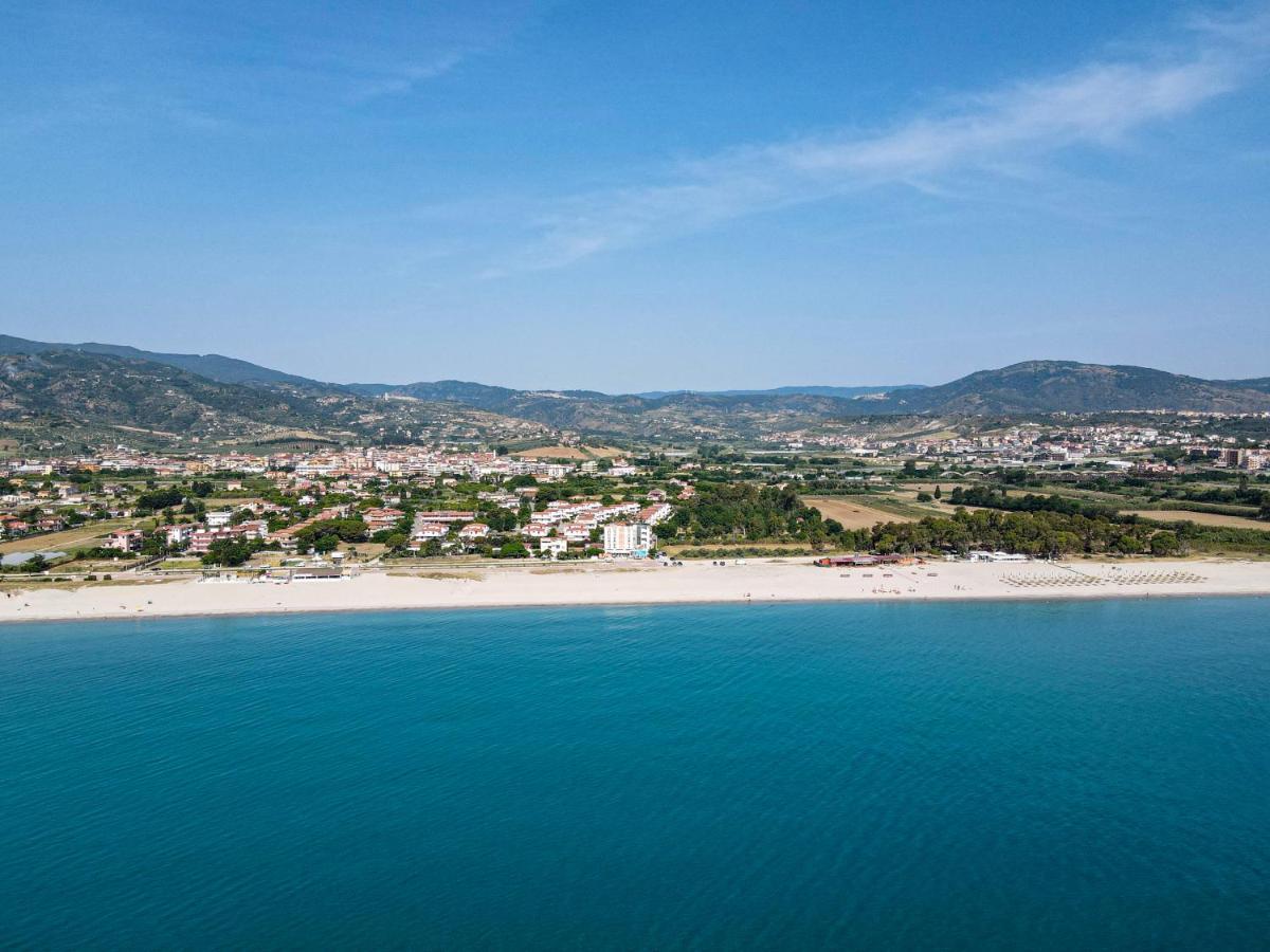 Hotel Rivabella Davoli Extérieur photo