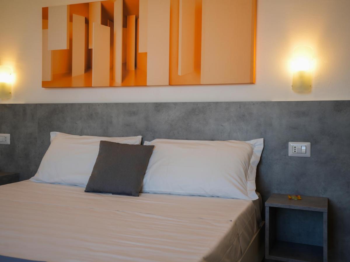 Hotel Rivabella Davoli Extérieur photo