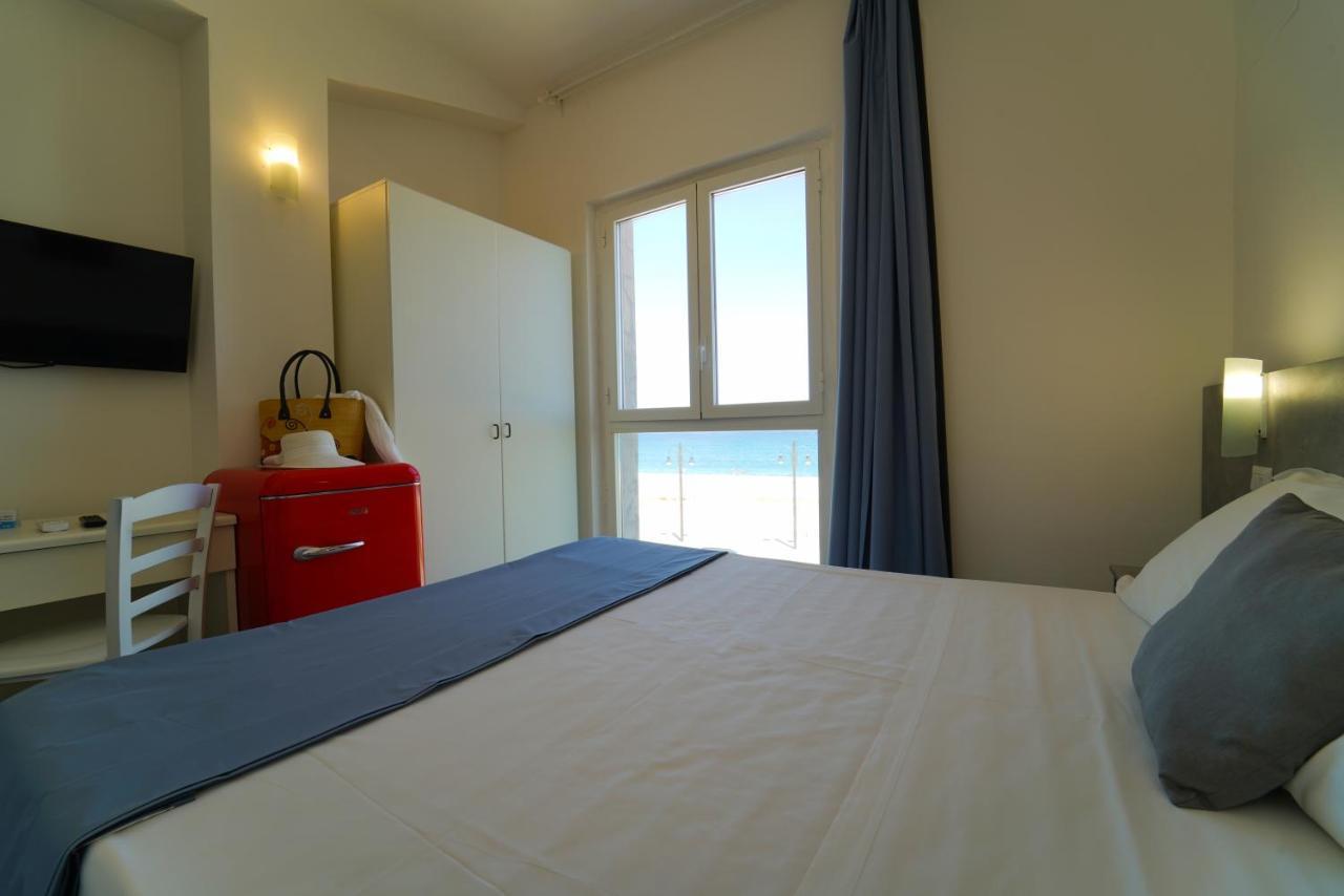 Hotel Rivabella Davoli Extérieur photo