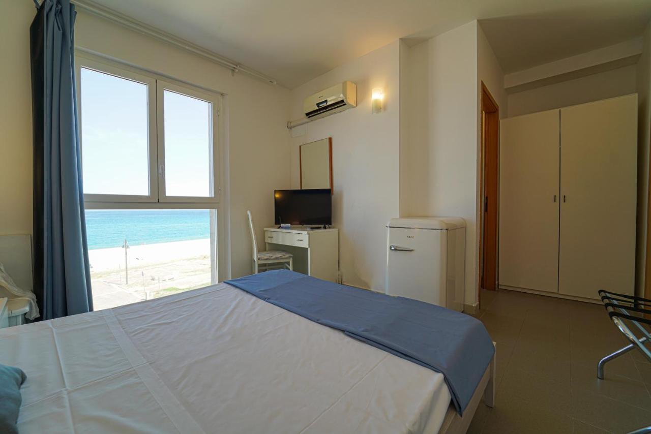 Hotel Rivabella Davoli Extérieur photo