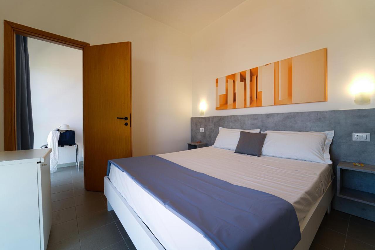 Hotel Rivabella Davoli Extérieur photo